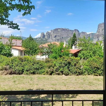 Meteora Garden Bed & Breakfast กาลัมปากา ภายนอก รูปภาพ